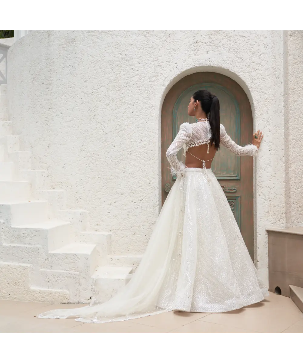 MAHIMA MAHAJAN- Taj
